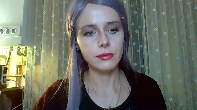 Snapshot of LuminousLady chatting on March 4, 9:22 pm LuminousLady online show from March 4, 9:22 pm