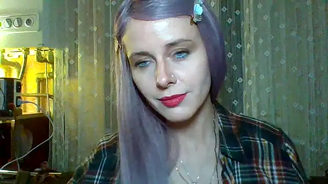 Snapshot of LuminousLady chatting on March 12, 7:04 pm LuminousLady online show from March 12, 7:04 pm
