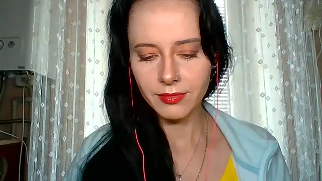 Snapshot of LuminousLady chatting on September 21, 7:13 am LuminousLady online show from September 21, 7:13 am