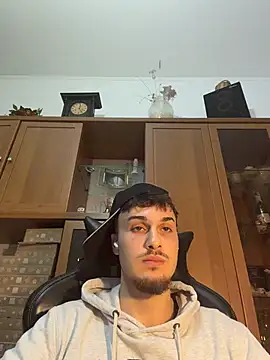 Snapshot of NaplesGuy04 chatting on January 10, 4:46 pm NaplesGuy04 online show from January 10, 4:46 pm