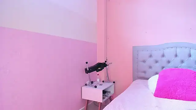 littletammy4u  online show from November 12, 12:53 pm