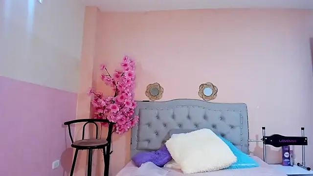 littletammy4u  online show from January 12, 12:12 pm