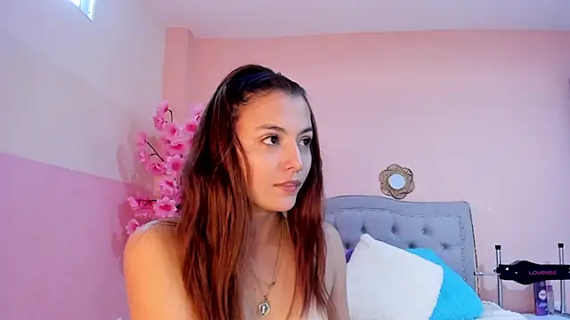 littletammy4u  online show from December 19, 12:18 pm