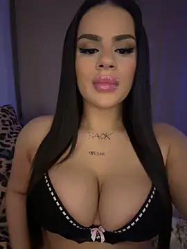 mrsbellanova online show from December 3, 9:36 pm