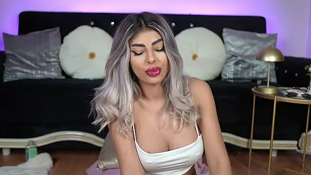 emma goodess  online show from March 9, 10:41 pm