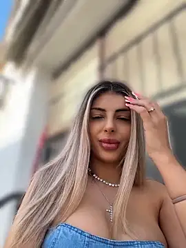 emma goodess  online show from May 4, 3:48 pm