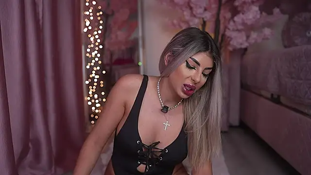 emma goodess  online show from May 25, 9:57 pm