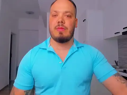 ZackMasterss online show from April 14, 5:40 pm