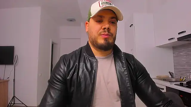 ZackMasterss online show from December 21, 6:04 am