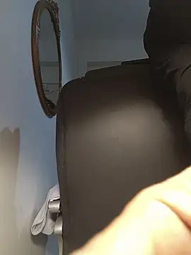 aleds17668 online show from February 2, 2:32 am