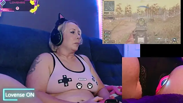 Trixiekittycutie online show from September 28, 1:23 am