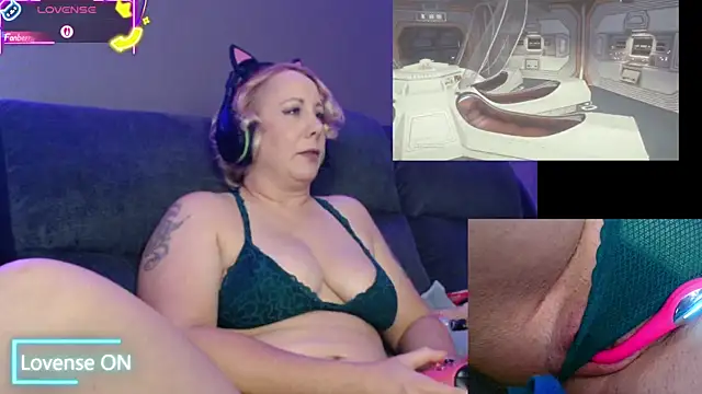 Trixiekittycutie online show from October 6, 7:36 pm