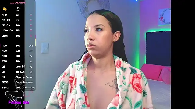 SallyWhitee online show from November 23, 4:00 am