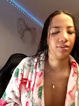 SallyWhitee online show from March 13, 5:12 am