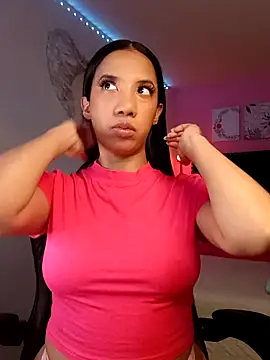 SallyWhitee online show from April 19, 4:57 am