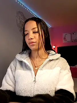 SallyWhitee online show from March 10, 5:22 am