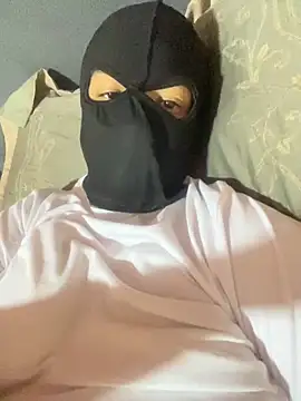 Snapshot of tunenarica22 chatting on October 3, 3:46 pm tunenarica22 online show from October 3, 3:46 pm