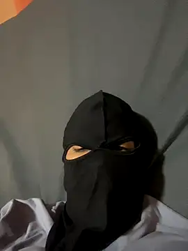 Snapshot of tunenarica22 chatting on November 27, 3:40 am tunenarica22 online show from November 27, 3:40 am