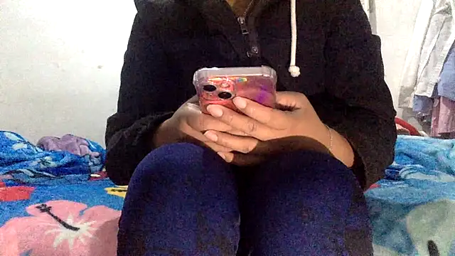 sharonlopez9611 online show from March 22, 2:59 am