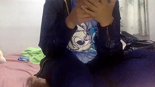 Snapshot of sharonlopez9611 chatting on September 24, 3:13 am sharonlopez9611 online show from September 24, 3:13 am