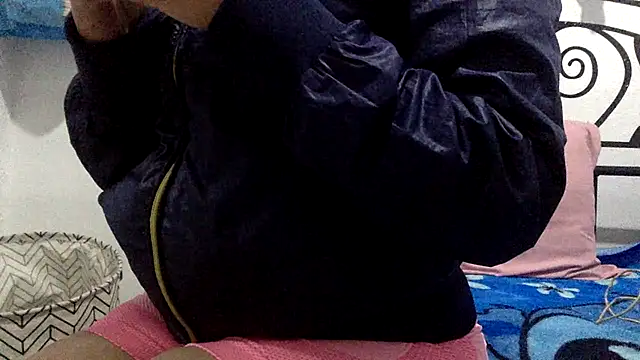 sharonlopez9611 online show from February 8, 3:15 am