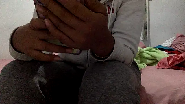 Snapshot of sharonlopez9611 chatting on October 30, 3:49 am sharonlopez9611 online show from October 30, 3:49 am