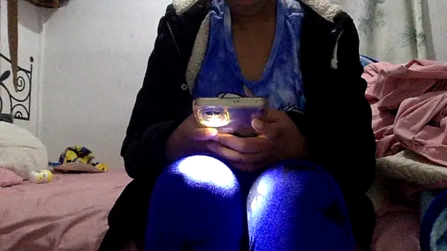 Snapshot of sharonlopez9611 chatting on November 29, 2:55 am sharonlopez9611 online show from November 29, 2:55 am