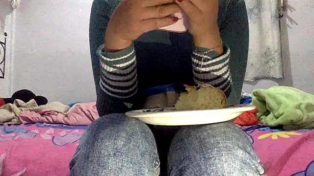 sharonlopez9611 online show from January 6, 4:27 am