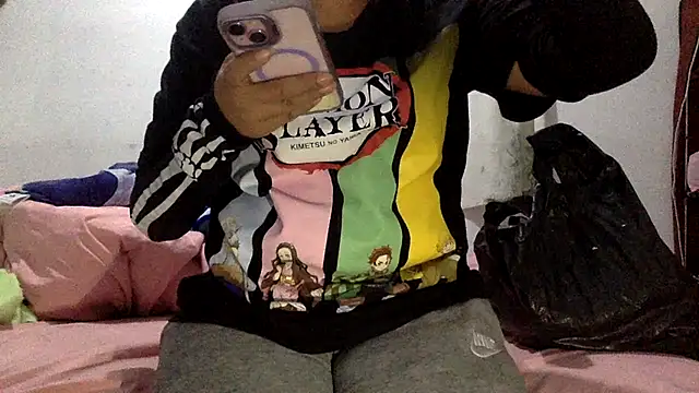 Snapshot of sharonlopez9611 chatting on October 25, 3:17 am sharonlopez9611 online show from October 25, 3:17 am