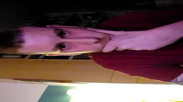 Foxtrott 242 online show from November 22, 1:37 am