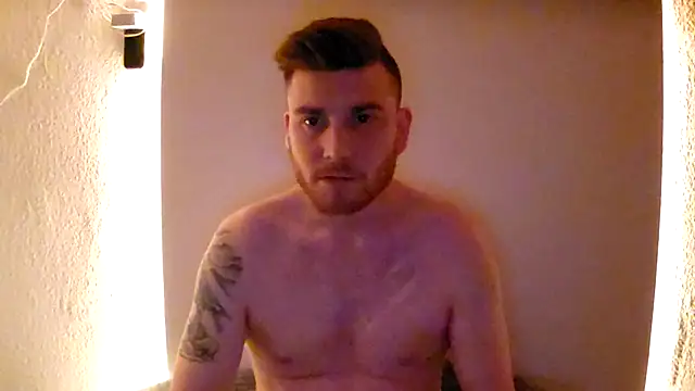 Foxtrott 242 online show from May 7, 12:04 am