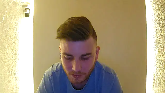 Foxtrott 242 online show from April 30, 11:31 pm