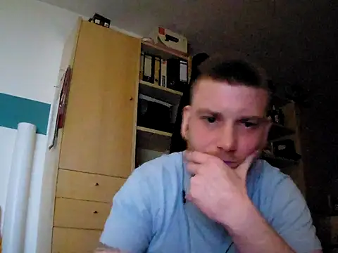 Foxtrott 242 online show from November 23, 1:37 am