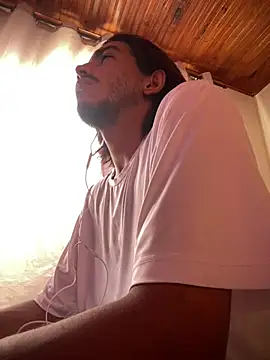 Mineirinho043 online show from March 29, 7:15 pm