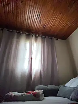 Snapshot of Mineirinho043 chatting on June 24, 1:53 pm Mineirinho043 online show from June 24, 1:53 pm