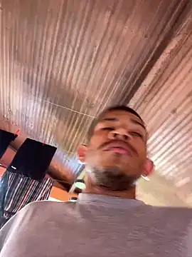 Mineirinho043 online show from March 11, 2:29 pm