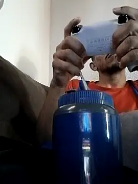 Mineirinho043 online show from March 21, 1:45 pm