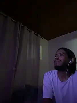 Mineirinho043 online show from February 22, 2:03 am