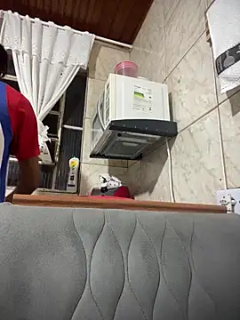 Mineirinho043 online show from February 10, 1:15 am