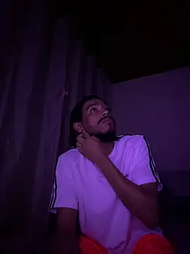 Mineirinho043 online show from February 19, 7:05 am