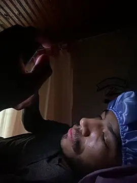 Mineirinho043 online show from February 11, 10:15 am