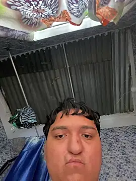 Snapshot of Eduardo08000 chatting on June 2, 9:04 pm Eduardo08000 online show from June 2, 9:04 pm