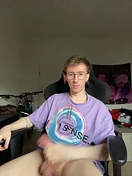 ItsMeLumisch online show from October 23, 2:05 pm