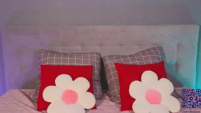 Snapshot of soft_babe chatting on May 29, 4:57 pm soft babe online show from May 29, 4:57 pm