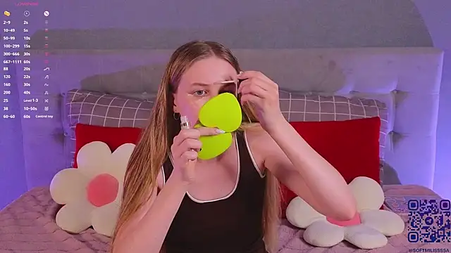 Snapshot of soft_babe chatting on July 11, 8:31 pm soft babe online show from July 11, 8:31 pm