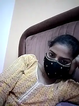fuungirl38 online show from May 2, 1:38 pm