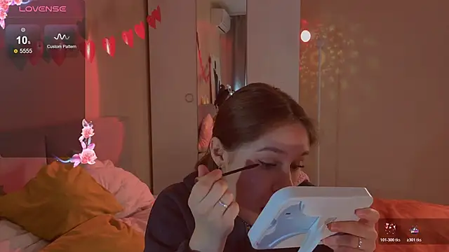 Mia Luw online show from March 6, 3:23 am