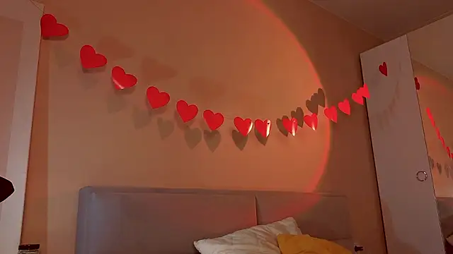 Mia Luw online show from February 28, 3:06 am