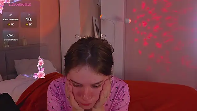 Snapshot of Mia_Luw chatting on November 7, 3:55 am Mia Luw online show from November 7, 3:55 am