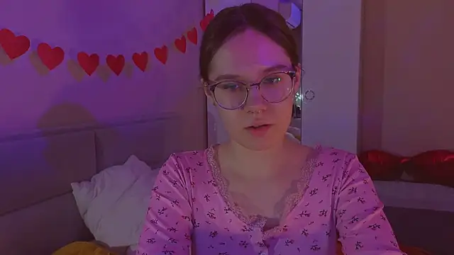 Mia Luw online show from February 21, 12:56 am